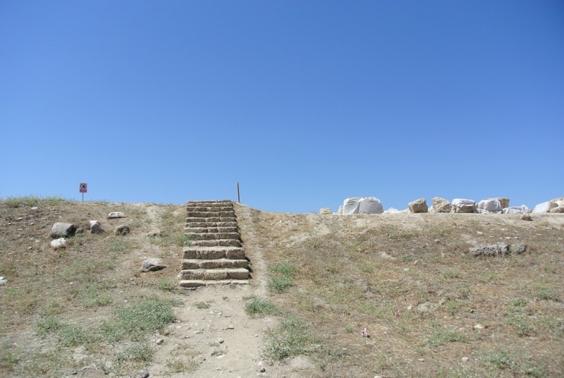 laodicea-stairs